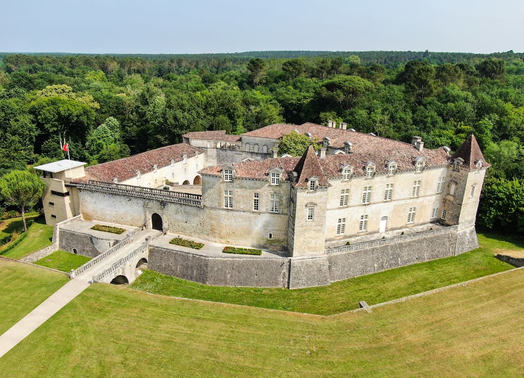Trésor caché en Gironde, le chateau royal de Cazeneuve